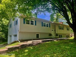 12 Heritage Lane Clifton Park, NY 12065