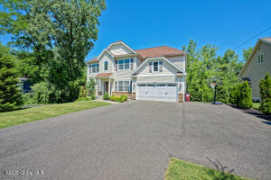 84 Fiddlers Lane Latham, NY 12110