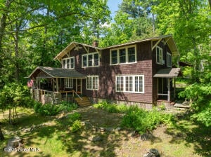 3031 N Lake George Way Putnam Station, NY 12861