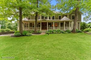 176 5th Avenue Saratoga Springs, NY 12866