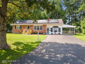22 Bertone Drive Schenectady, NY 12306