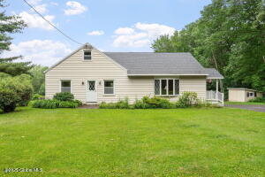 862 Sacandaga Road Schenectady, NY 12302