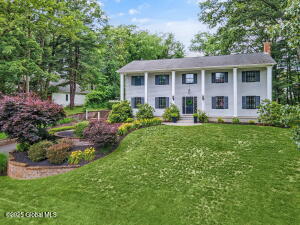 13 Tulip Tree Lane Niskayuna, NY 12309