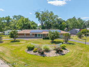 7 Old Mohawk Place Latham, NY 12110