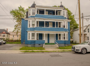 1209 Congress Street Schenectady, NY 12303