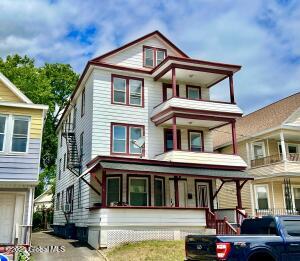 6 Hawk Street Schenectady, NY 12307