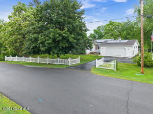 9 Imperial Lane Stuyvesant, NY 12534