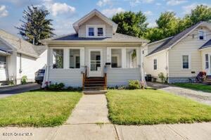 12 Larkin Street Scotia, NY 12302