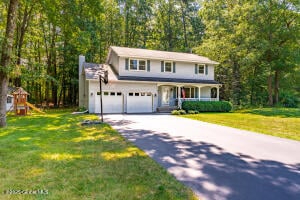 8 Old Deer Camp Road Saratoga Springs, NY 12866