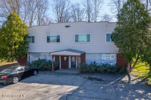 912 Kings Road Schenectady, NY 12303