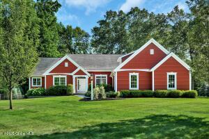 13 Bridlewood Loop Rexford, NY 12148