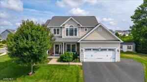 10 Fenlon Lane Malta, NY 12020