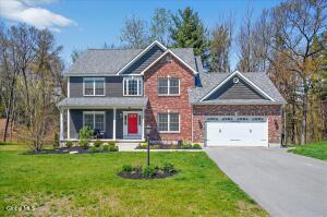 16 Dutch Lane Mechanicville, NY 12118