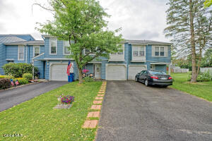 11 Fox Hollow Square Cohoes, NY 12047