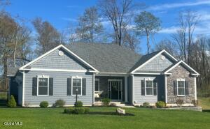 3074 New Williamsburg Drive Guilderland, NY 12303