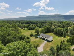 16 Theresa Lane Voorheesville, NY 12186