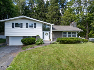 6 Van Dyke Avenue Stamford, NY 12167