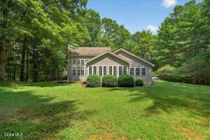20 Lester Lane Middle Grove, NY 12850