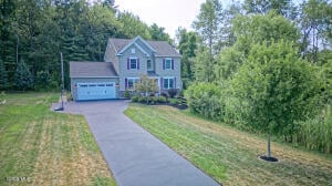 43 Madeleine Lane Glenmont, NY 12077