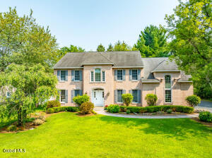 24 Forest Drive Voorheesville, NY 12186