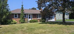 25 Louise Drive Latham, NY 12110