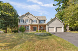 11 Foxhollow Grn Delmar, NY 12054
