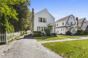 1474 Baker Avenue Niskayuna, NY 12309