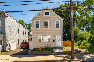 325 Hulett Street Schenectady, NY 12307