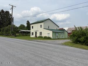 10 Chestnut Hill Road Eagle Bridge, NY 12057