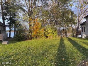 15 Champlain Shores Way Crown Point, NY 12928