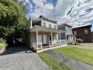 5 Hewitt Street Amsterdam, NY 12010