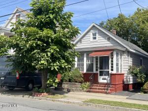 1015 Strong St Street Schenectady, NY 12307