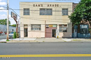 493 S Pearl Street Albany, NY 12202