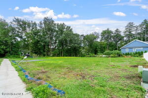 25 Buff Road Saratoga Springs, NY 12866