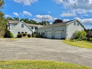 284 Alcove Road Hannacroix, NY 12087