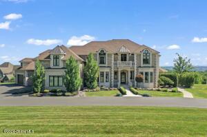 7 Stoneridge Drive Loudonville, NY 12211