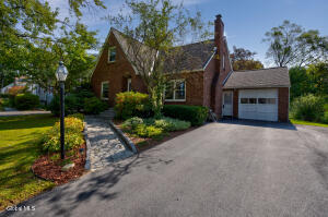 2324 Niskayuna Drive Niskayuna, NY 12309