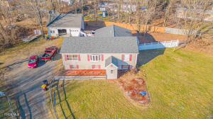 10 Spring Valley Lane Cambridge, NY 12816