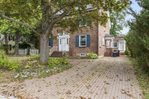 3 Groesbeck Place Delmar, NY 12054