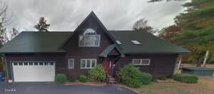 14 Gunn Lane Queensbury, NY 12804