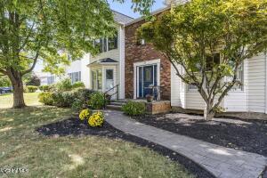 29 Dublin Court Latham, NY 12110