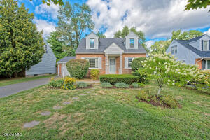 38 Danker Avenue Albany, NY 12206