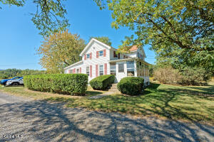 100 Bally Bay Lane Altamont, NY 12009