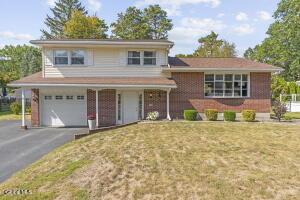 11 Evergreen Drive Voorheesville, NY 12186