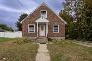 1646 Van Cortland Street Schenectady, NY 12303