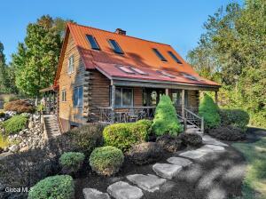 10 Springbrook Road Troy, NY 12180