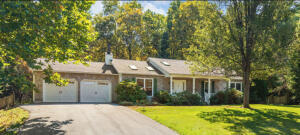 40 Gloucester Street Clifton Park, NY 12065