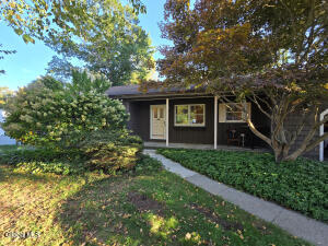 3 Brookwood Drive Queensbury, NY 12804