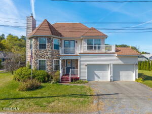 105 3rd Street Saratoga Springs, NY 12866