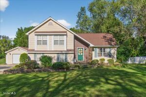 106 Calhoun Drive Troy, NY 12182